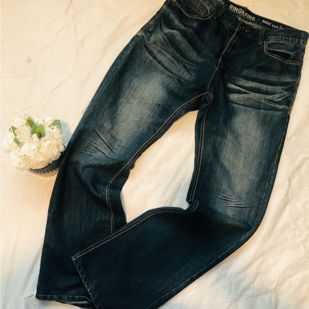 34x34 ring of fire mens jeans like new